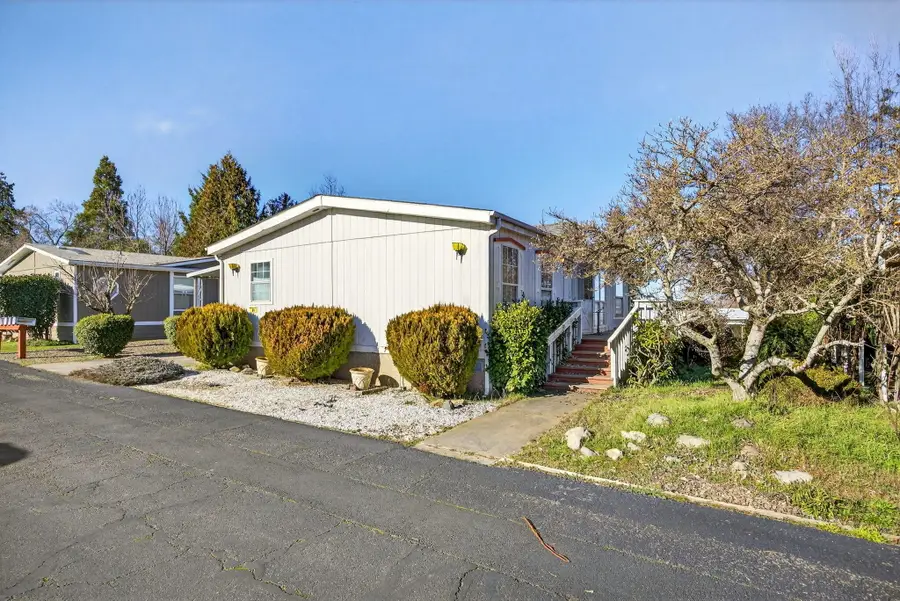 3955 S Stage, Medford, OR 97501 - Image #3