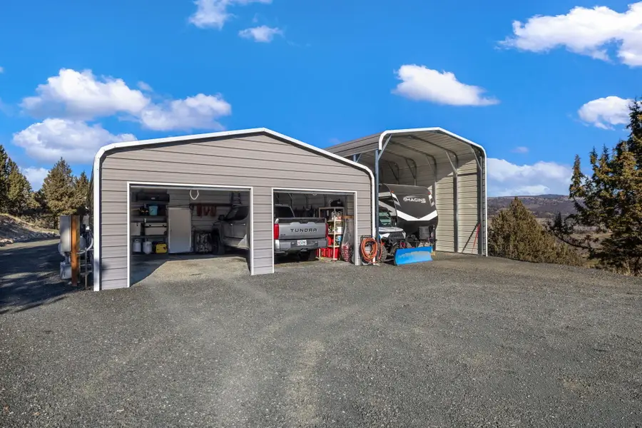 27558 La Costa, John Day, OR 97845 - Image #2