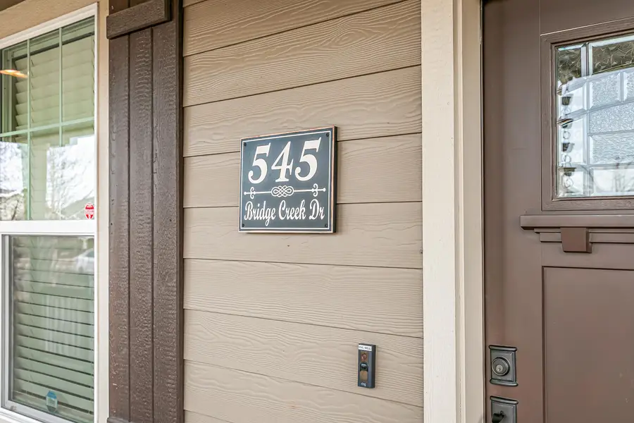 545 Bridge Creek, Central Point, OR 97502 - Image #3