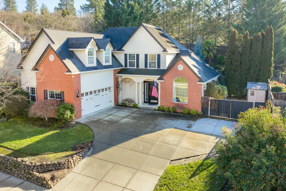 4102 Hidden Valley, Medford, OR 97504 - Image #1