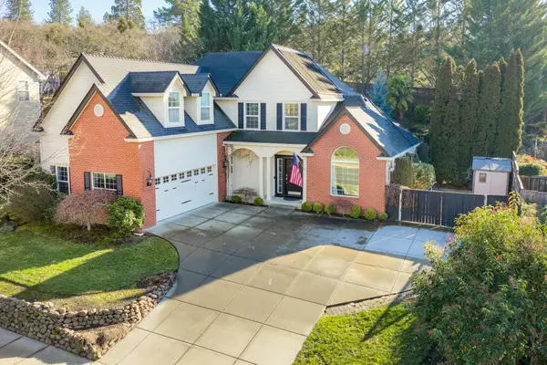 4102 Hidden Valley, Medford, OR 97504