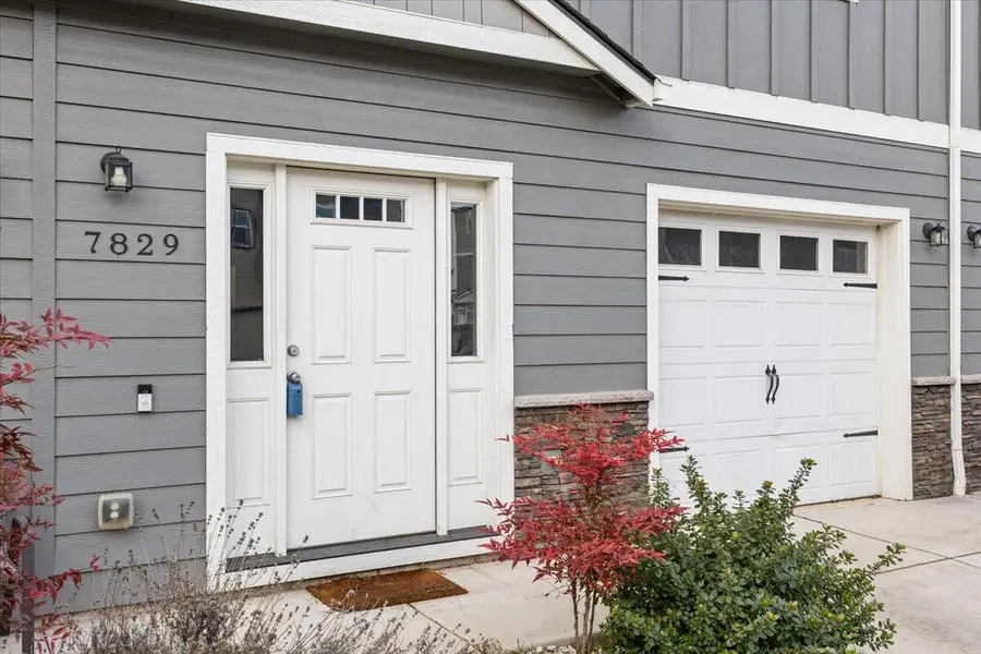 7829 Jacqueline, White City, OR 97503 - Image #2