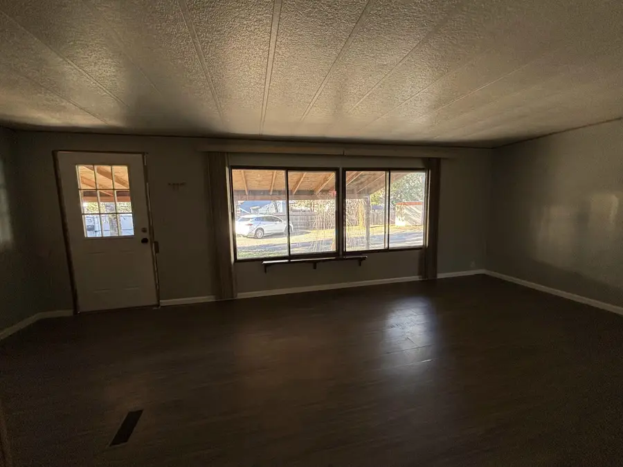 511 Park, Shady Cove, OR 97539 - Image #3