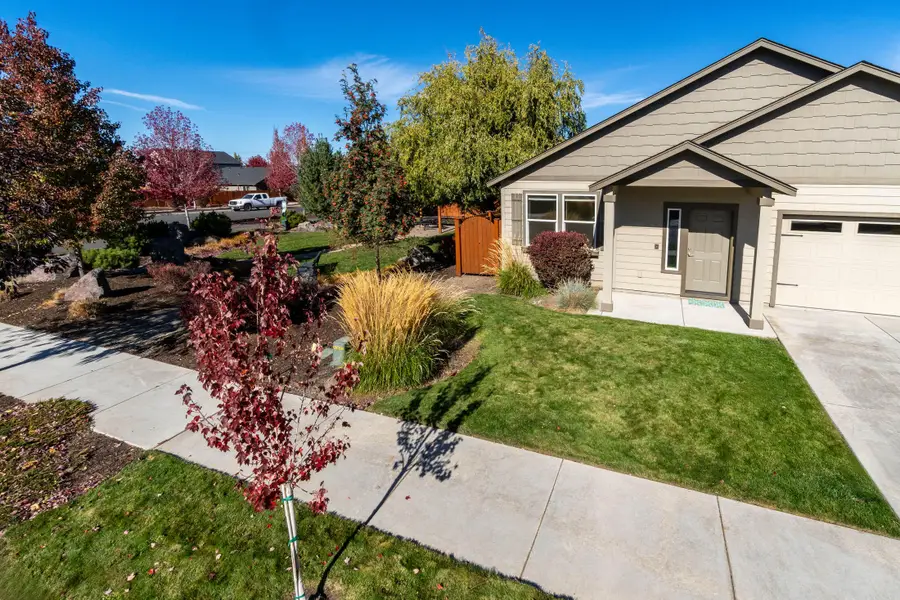 3667 SW Pumice Stone, Redmond, OR 97756 - Image #3