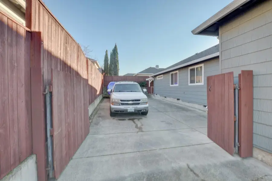 3340 Henderson, Medford, OR 97504 - Image #3