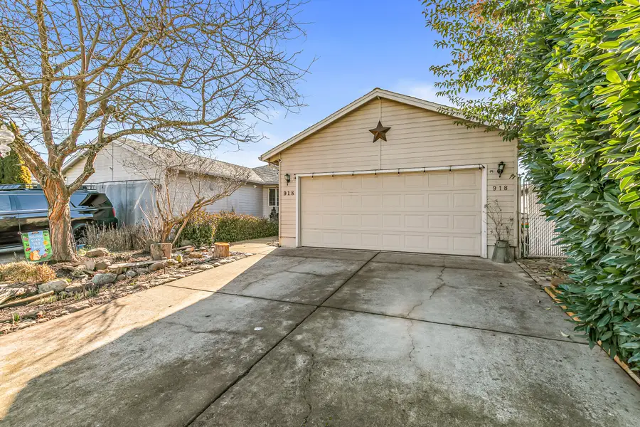 918 Brandi Way, Central Point, OR 97502 - Image #2