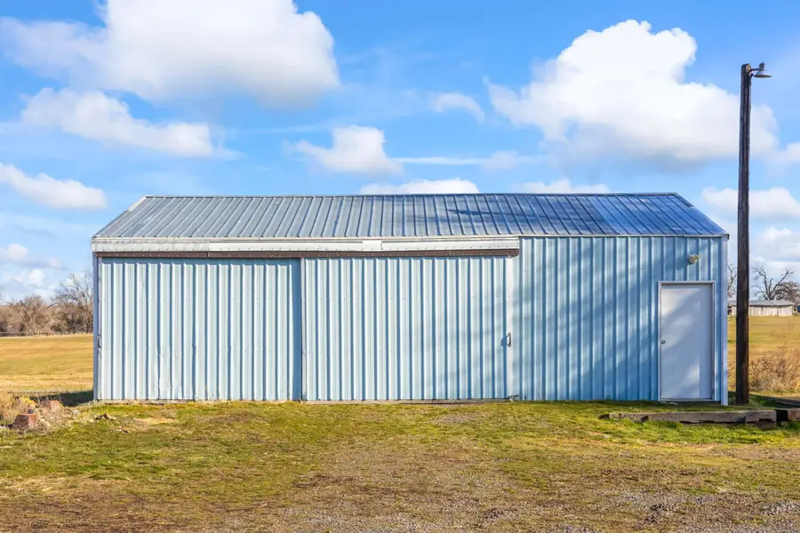 9581 NE Gateway Avenue, Madras, OR 97741 - Image #3