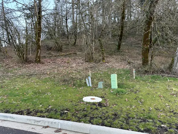 Cascara #83, Eugene, OR 97403