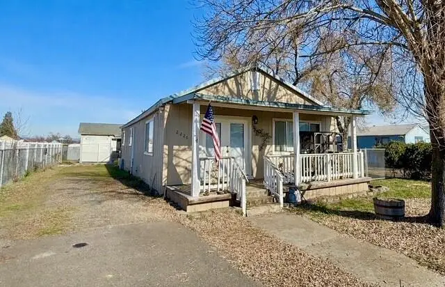 2226 Meadows Lane, Medford, OR 97501 - Image #1