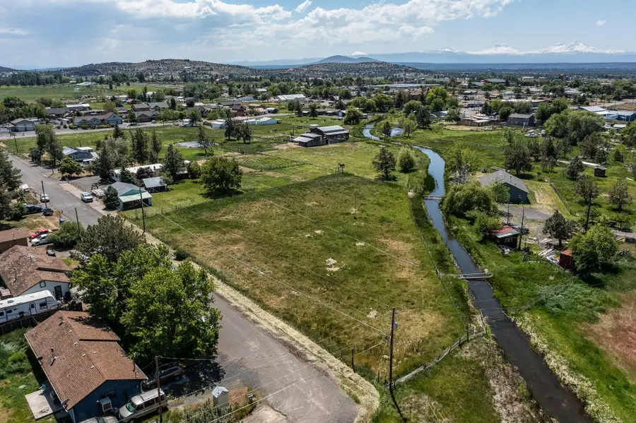 15th Street #A, Terrebonne, OR 97760 - #3