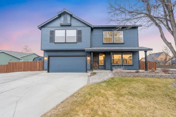 2927 NW 17th Street, Redmond, OR 97756