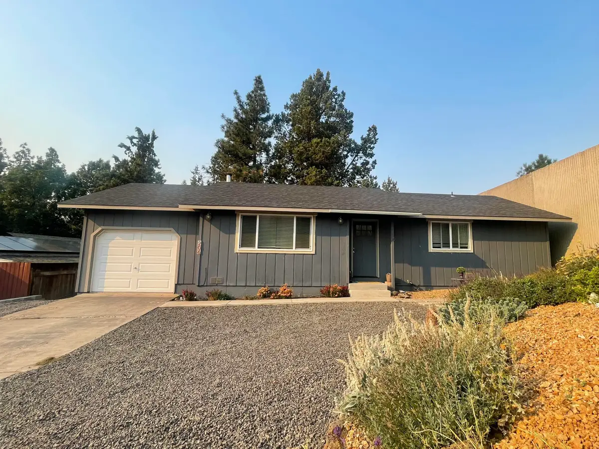 206 SW Hayes Avenue, Bend, OR 97702 - #1