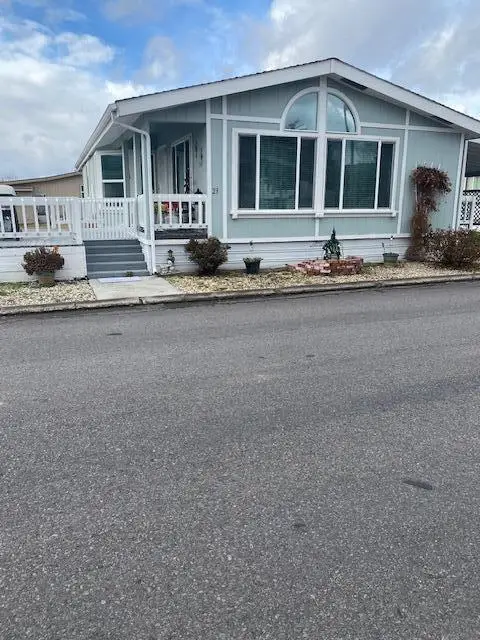 4200 Summers Lane #UNIT 23, Klamath Falls, OR 97603