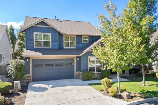 60813 Scotts Bluff Place, Bend, OR 97702