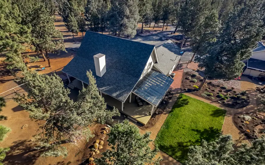 69469 Carlton Street, Sisters, OR 97759 - Image #3