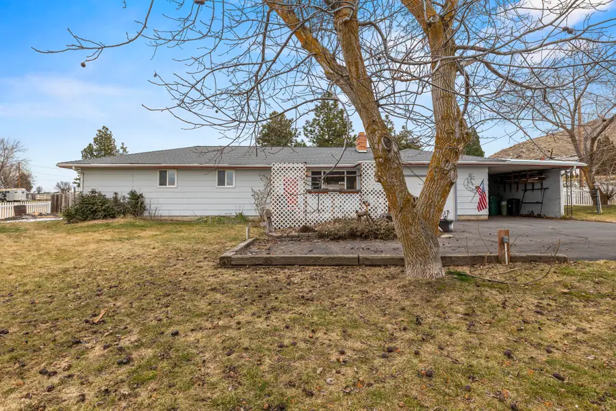 135 Leach Drive, Midland, OR 97634 - #2