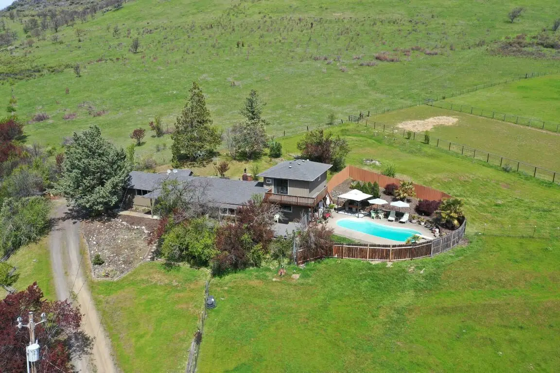 4675 Highway 66, Ashland, OR 97520 - Image #1