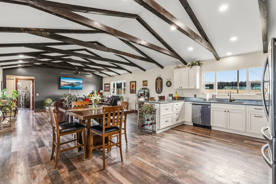 7122 E Langell Valley Road, Bonanza, OR 97623 - Image #3