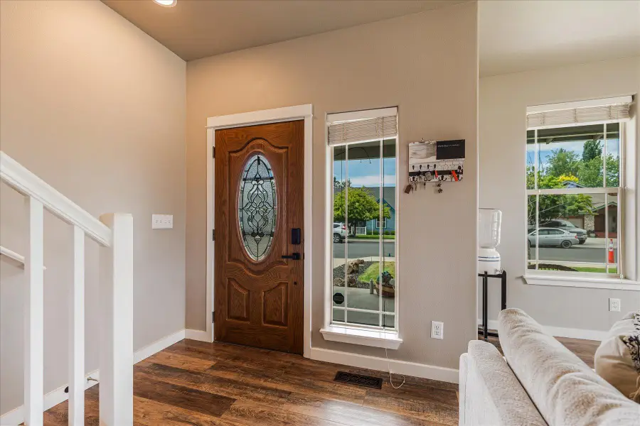 2228 NW 22nd Street, Redmond, OR 97756 - Image #3