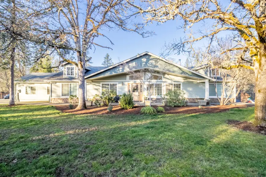 760 Flaming Road, Grants Pass, OR 97526 - Image #2