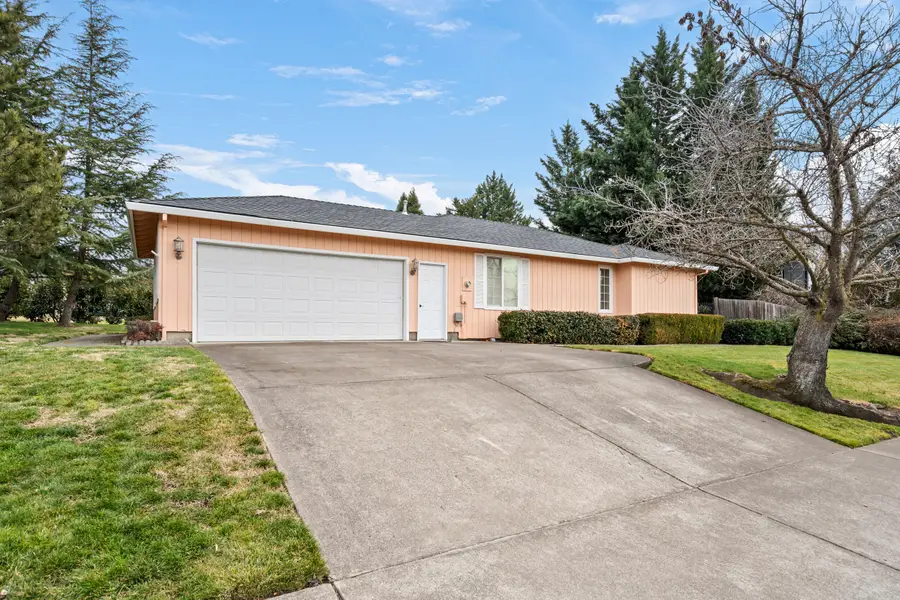 3402 Lone Pine Road, Medford, OR 97504 - Image #2