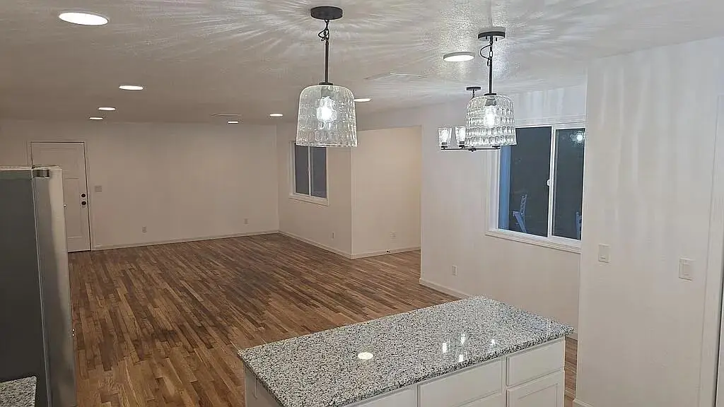 717 NE Fusite, Grants Pass, OR 97526 - Image #1