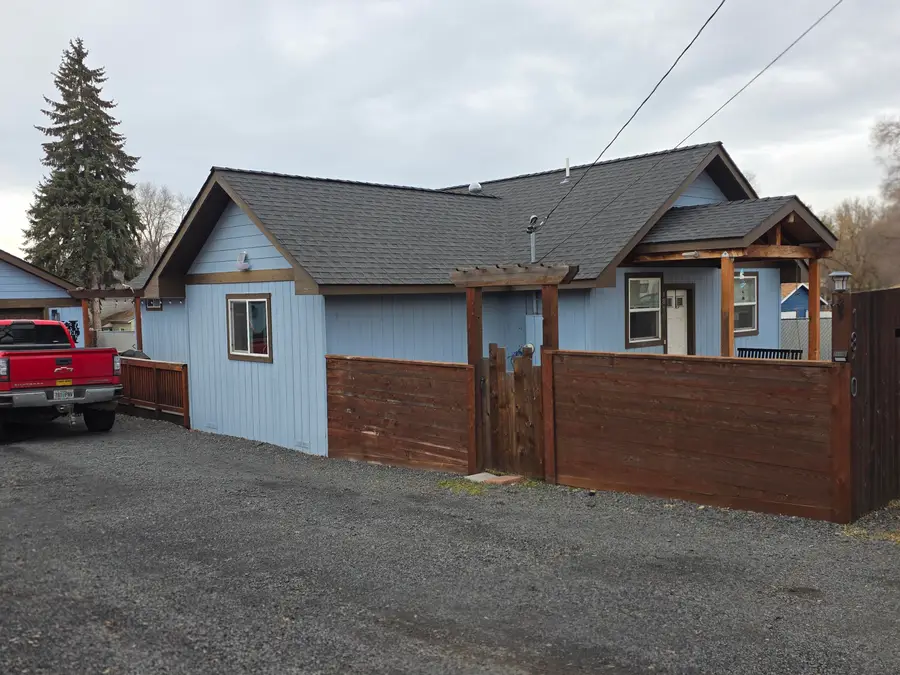 1810 Gary Street, Klamath Falls, OR 97603 - #2