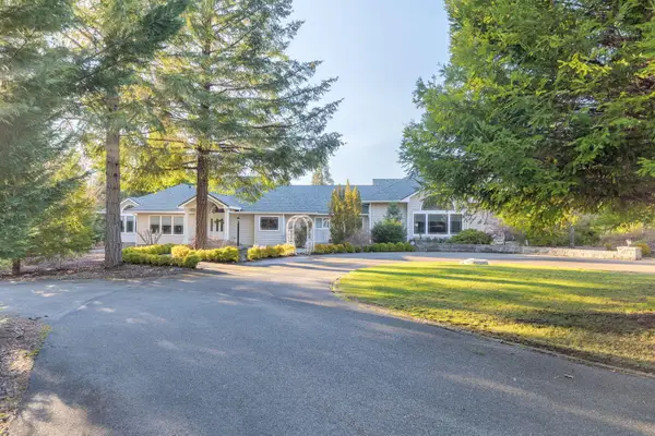 353 Hixson Drive, Grants Pass, OR 97526