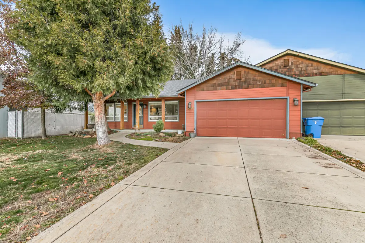 388 Crystal Drive, Eagle Point, OR 97524 - #1