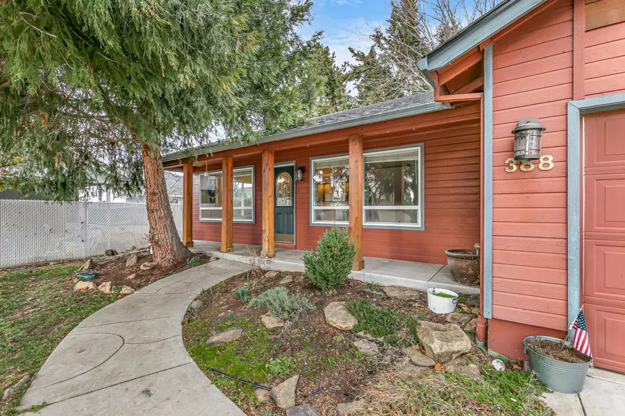 388 Crystal Drive, Eagle Point, OR 97524 - #3