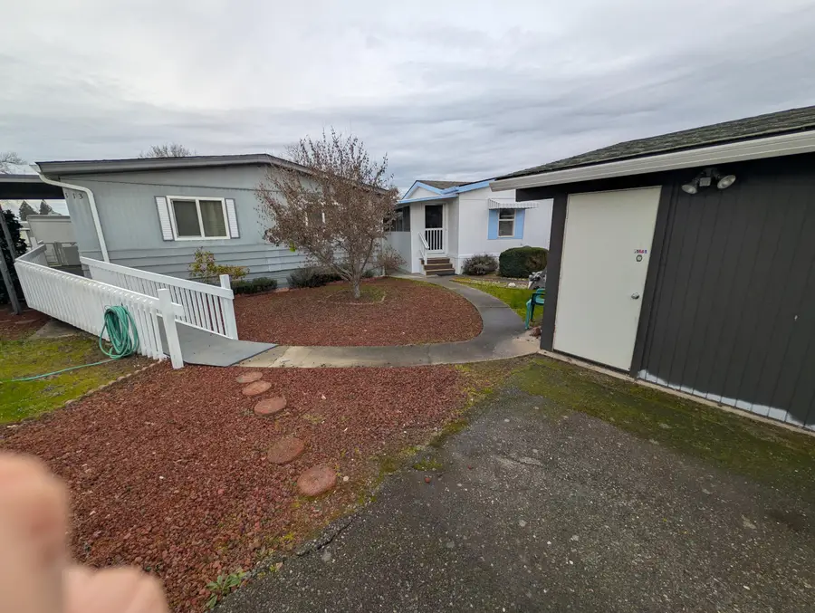 113 Briarwood Way, Grants Pass, OR 97526 - Image #3