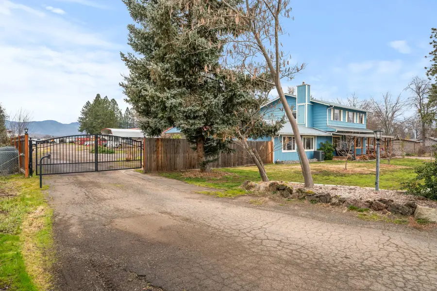 1654 Thomas Road, Medford, OR 97501 - Image #3