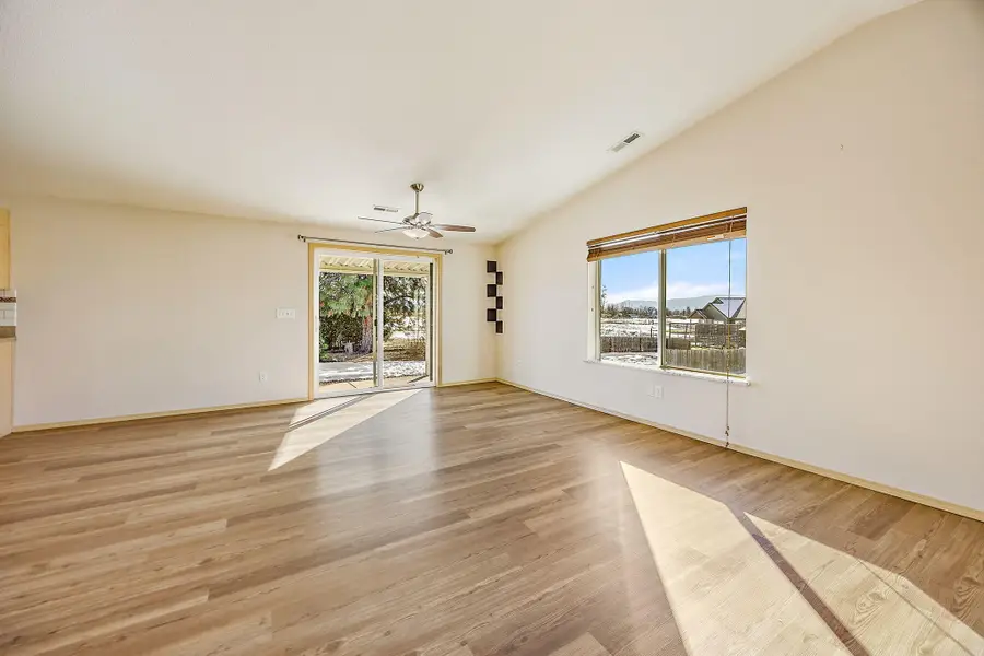 6937 Lakeview Drive, Central Point, OR 97502 - Image #3