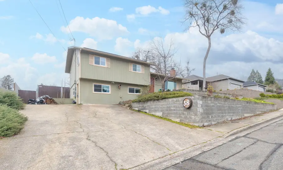 58 SW Western Avenue, Grants Pass, OR 97526 - Image #2