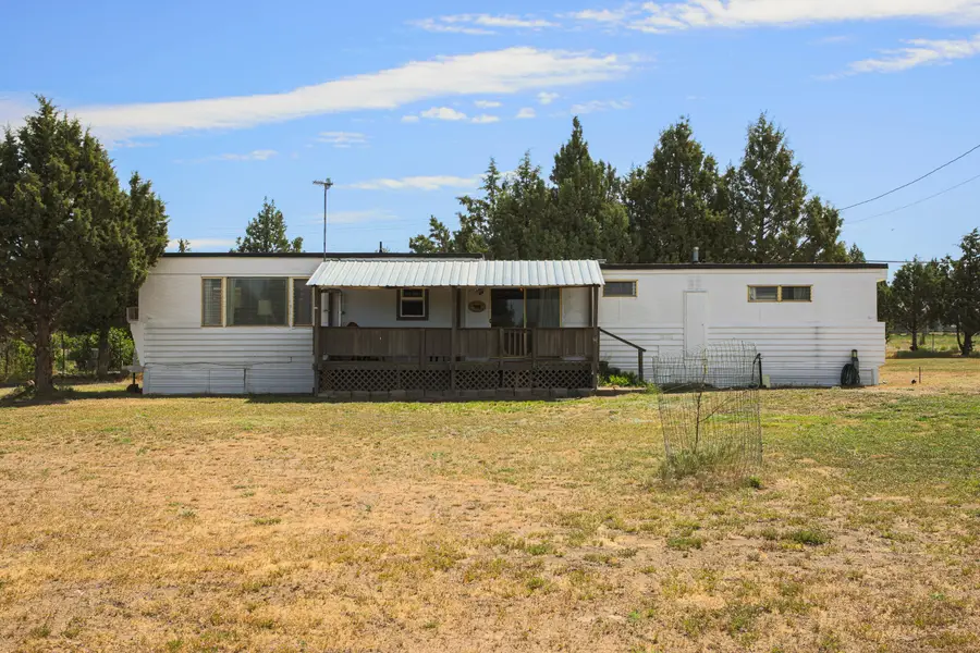 3300 SE Umatilla Loop, Prineville, OR 97754 - Image #2