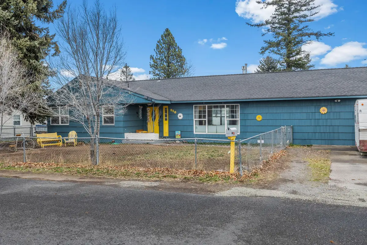 810 NE Clifton Avenue, Prineville, OR 97754 - Image #1