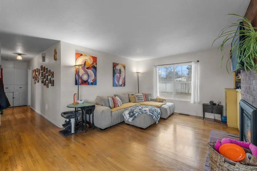 810 NE Clifton Avenue, Prineville, OR 97754 - Image #3