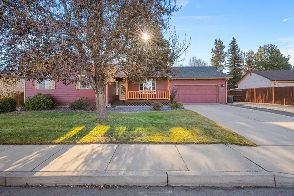 848 NW Negus Lane, Redmond, OR 97756