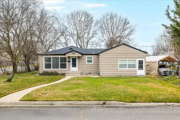 826 Grant Avenue, Medford, OR 97501