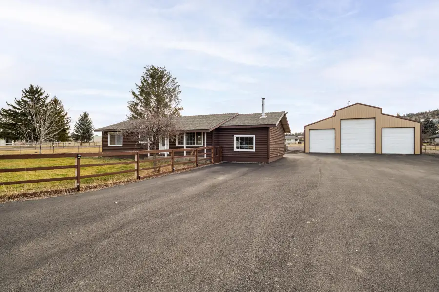 1520 NW Newell Avenue, Terrebonne, OR 97760 - #2