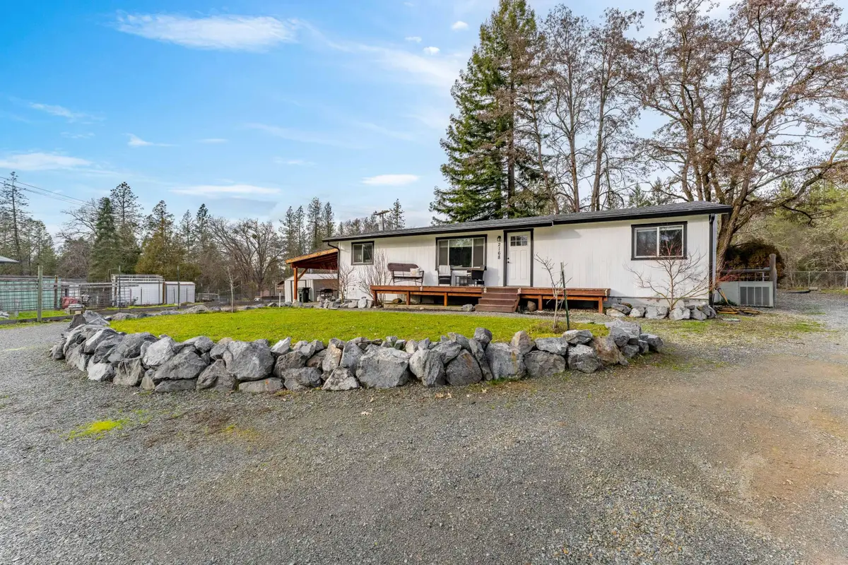 2168 Lonnon Road, Grants Pass, OR 97527 - Image #1