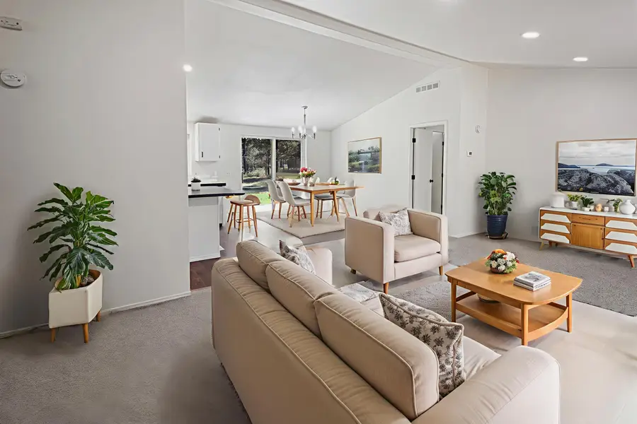 16093 Blackfeather Lane, La Pine, OR 97739 - Image #3