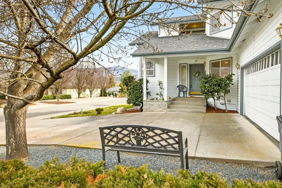 1087 Oak Knoll Drive, Ashland, OR 97520 - Image #2