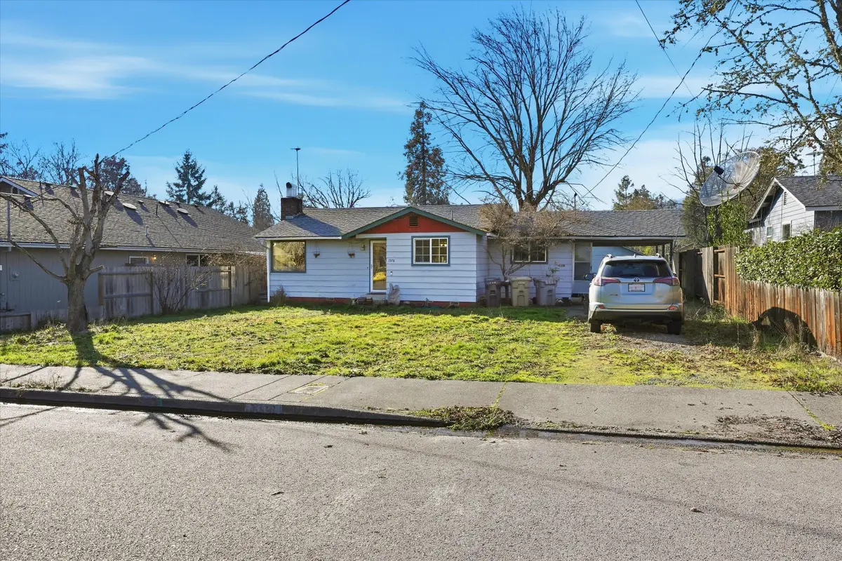 1378 NW Conklin Avenue, Grants Pass, OR 97526 - Image #1