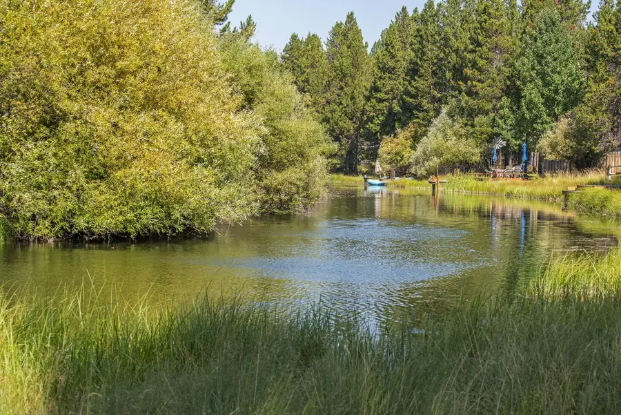 55967 Wood Duck Drive, Bend, OR 97707 - Image #2