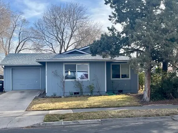 772 NW 8th Street, Redmond, OR 97756