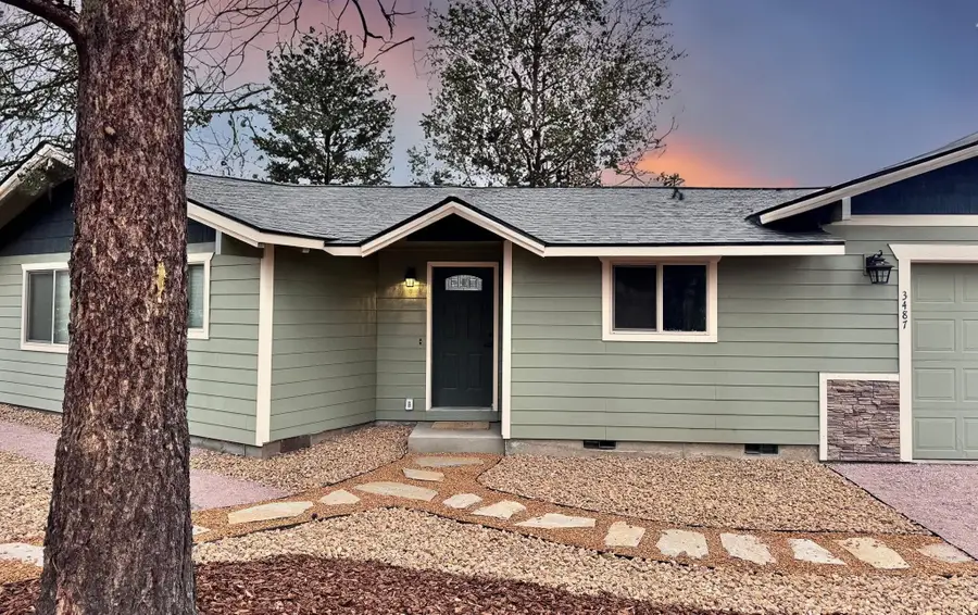 3487 SW Wickiup Avenue, Redmond, OR 97756 - #3