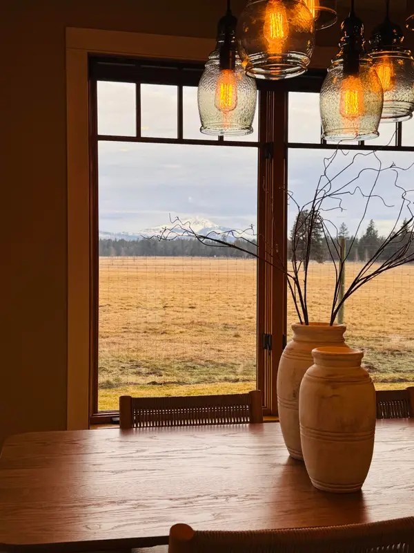 353 S Pine Meadow Street #8, Sisters, OR 97759