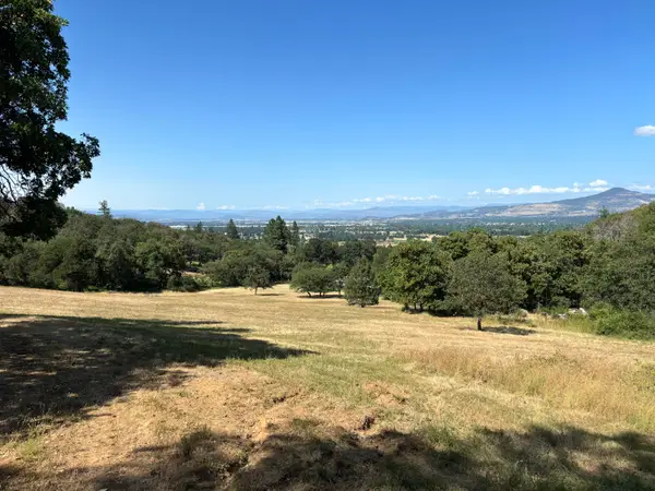 3571 S Stage Road #lot 8, Medford, OR 97501