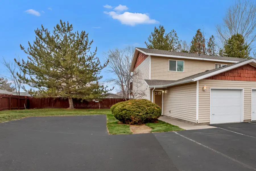 2610 SW 23rd Street #UNIT 1, Redmond, OR 97756 - Image #3
